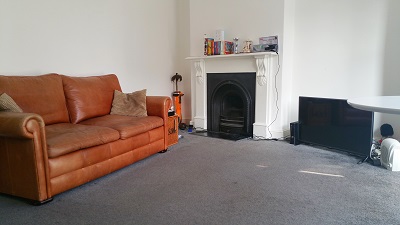 Spacious one bedroom Victorian conversion flat situated near Hornsey Station.
